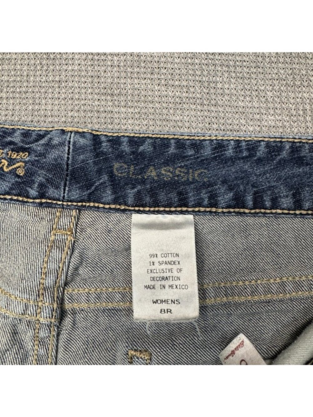 Eddie Bauer Bootcut Jeans Womens Size 8R Blue Denim Raw Cuffs Mid Rise Classic - Picture 5 of 13